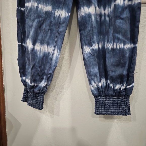 Boutique jogger type pants with pockets - Picture 2 of 7